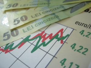 Euro a fost cotat la 4,5975 lei, peste referinţa de ieri